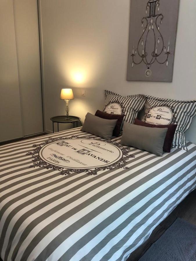 Paisible logement à Brive proche centre-ville et campagne avec Wifi Netflix et Parking privé Esterno foto